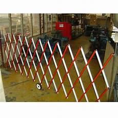 Expandable Fence Barrier