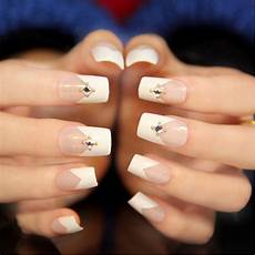 Artificial Fingernails