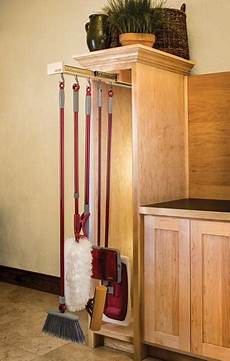 Brooms & Dustpans