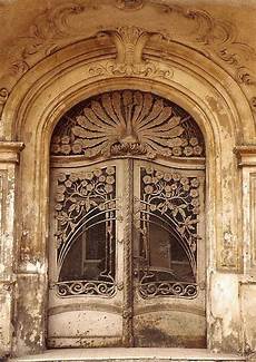 Building Door
