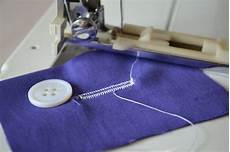 Buttonhole Machines