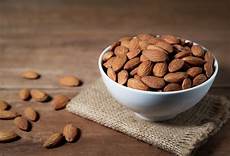 Dry nuts