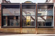 Guillotine Windows