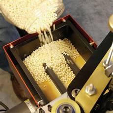 Hot Melt Adhesive Edge
