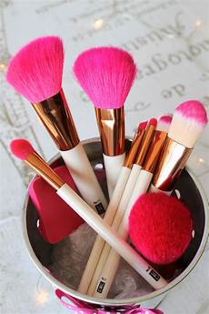 Makeup Brushes