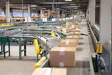 Material Handling Conveyor Systems