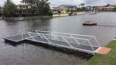 Median Pontoons