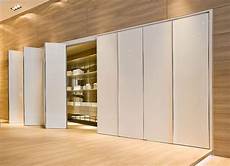 Pliant Door