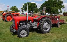 Tractor Massey Ferguson