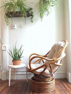 Wincgback Chair